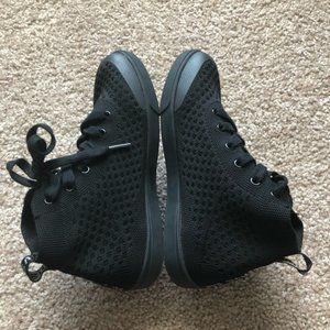 SUAVS High hitop legacy black sneakers | NWOT